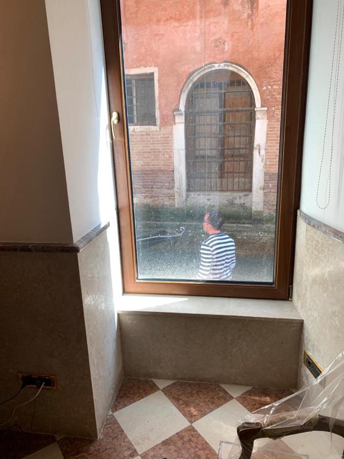 Luxury Apartment In San Marco With Canal View Venedig Exteriör bild